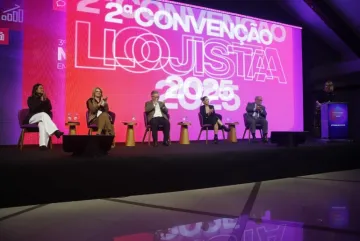 Manu ensina a vender o peixe no Encontro da Mulher Empreendedora