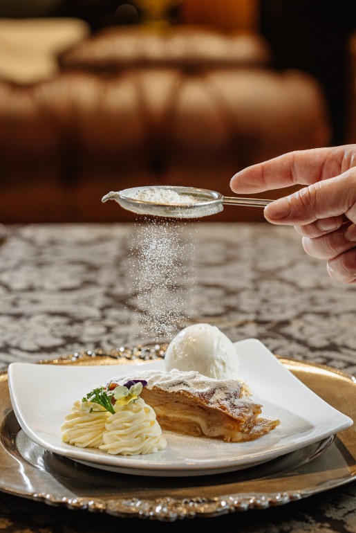 Restaurante do Ritta Höppner fica entre os 15 melhores do Brasil no Travellers’ Choice 2026