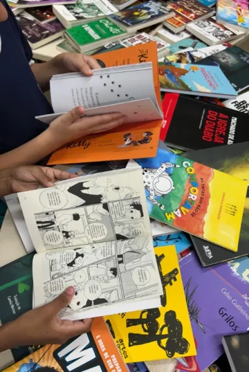 Projeto Bibliotecas RS entrega mais 800 livros 