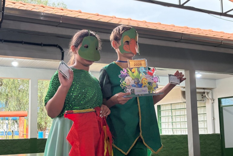 Crianças de escolas públicas de Santa Catarina vão às urnas para aprender sobre cidadania