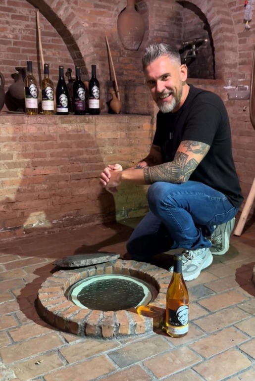 Escola de Enoturismo promove viagem à cultura da Geórgia em Masterclass com André Baader