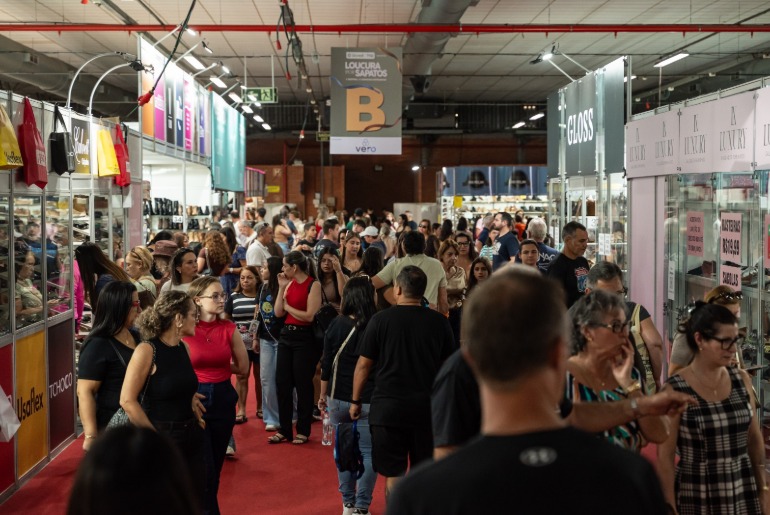 Loucura por Sapatos começa na próxima semana e reúne compras, gastronomia e atrações para diferentes públicos na Fenac