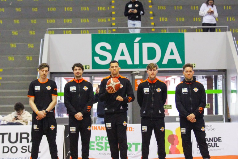 Caxias Basquete inverte os papéis e coloca parceiros em quadra