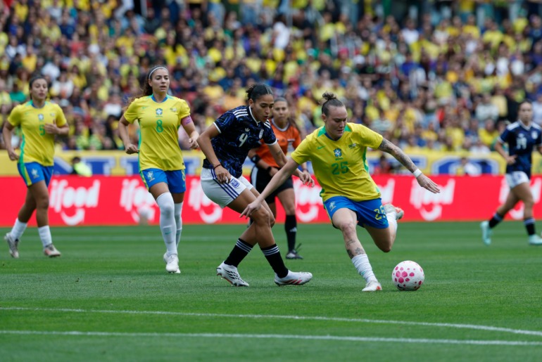 Seleção Brasileira feminina de futebol vence Argentina em mais um amistoso visando a Copa 2027