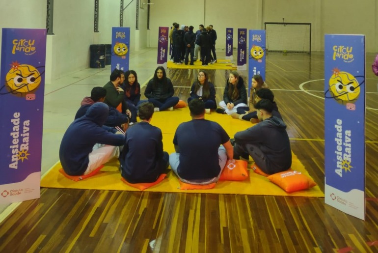Projeto "Circulando nas Escolas", do Círculo Saúde, chega a Gramado com reflexão sobre saúde e qualidade de vida