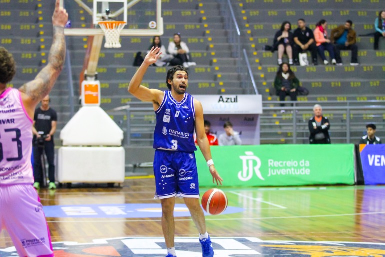 Pelo NBB | Caxias do Sul Basquete perde na estréia do certame para o Cruzeiro/MG