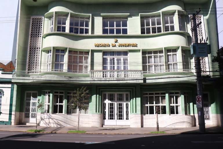Escola de Artes promove workshop de etiqueta contemporânea